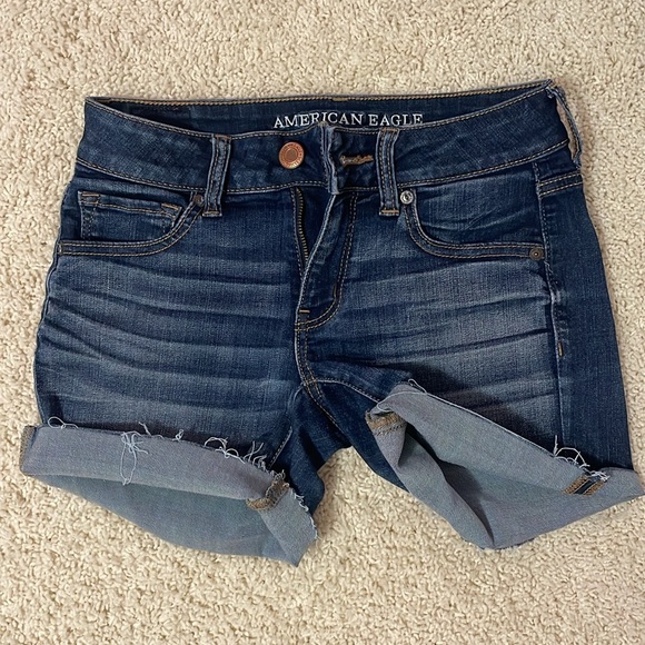 Bundle of 2 American Eagle Midi Shorts in Size 2 - Picture 3 of 5